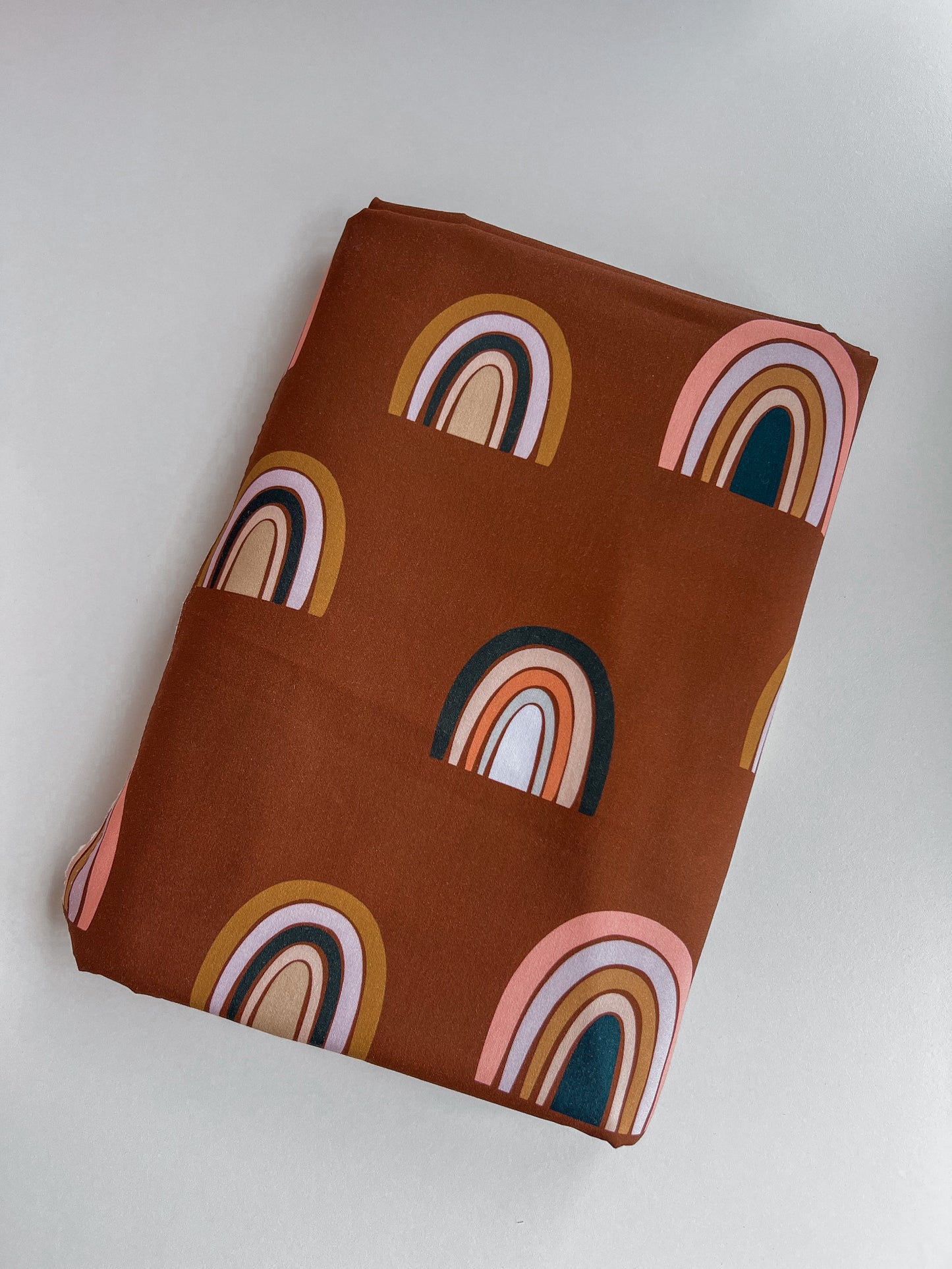 Rainbow Chestnut l Retail