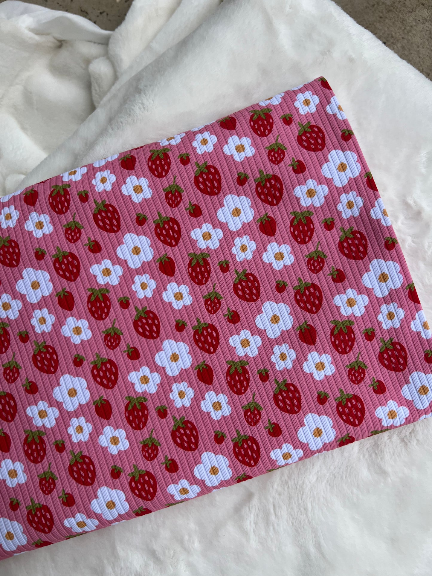 Strawberry Field l Retail